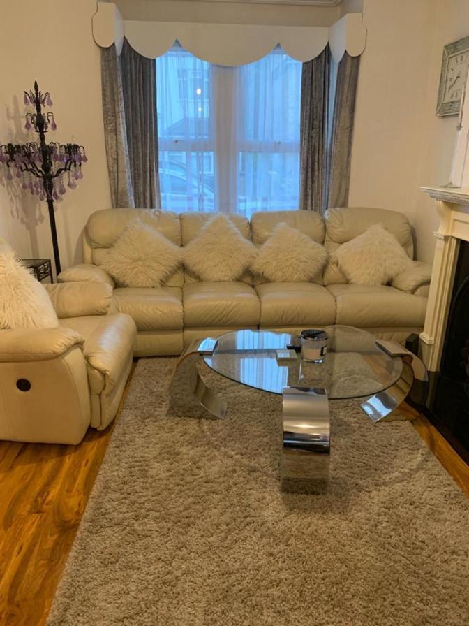 Fbs Homestay Norwood Extérieur photo